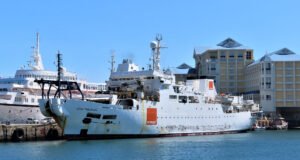 Internet cable repair ship sets sail