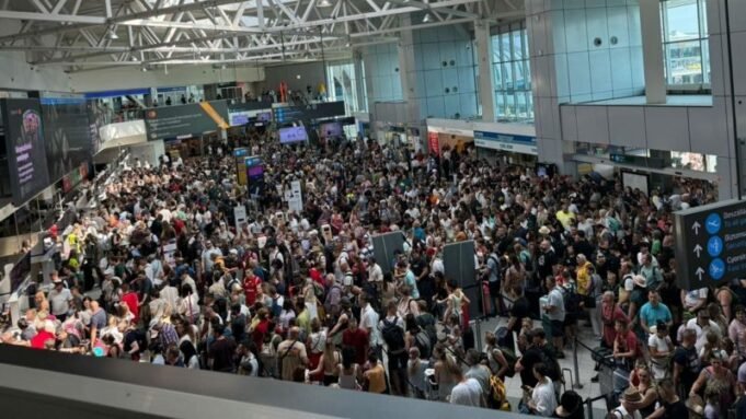 Worldwide travel chaos after cybersecurity update hits IT systems