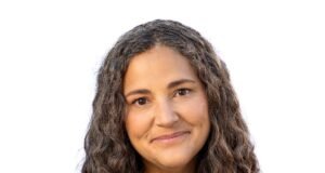 Booking a plane ticket for vacation brings Happiness – Study