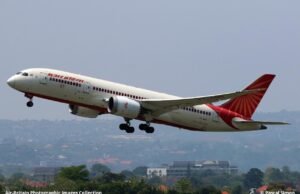 Air India plane carrying 242 passengers crashes