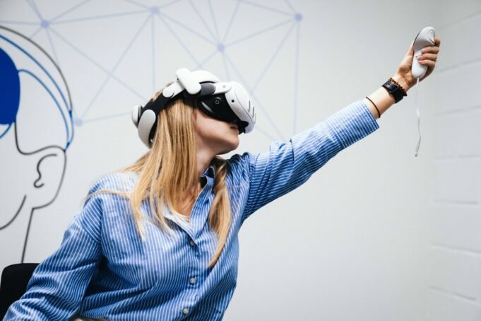 Brussels Airlines launch customer for new Virtual Reality pilot training within Lufthansa Group Brussels Airlines launch customer for new Virtual Reality pilot training within Lufthansa Group