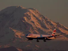 FAA clears Boeing 787 change to fly farther, carry more weight