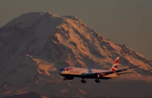 FAA clears Boeing 787 change to fly farther, carry more weight