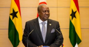 Prez Mahama to Cut Sod for Accra Int. Airport Connecting Concourse President John Dramani Mahama is to cut sod for the construction of the connecting concourse linking T2 and T3 this month.