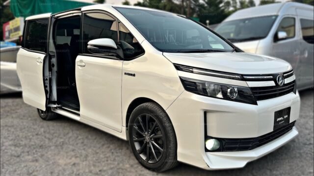 Ghana Bans Toyota Voxy for Public Transport Use