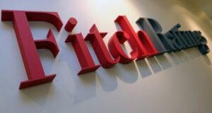 Fitch Cuts Global Growth Forecast to 2.4% for 2026 Amid Inflation and Oil Shock Fitch Cuts Global Growth Forecast to 2.4% for 2026 Amid Inflation and Oil Shock