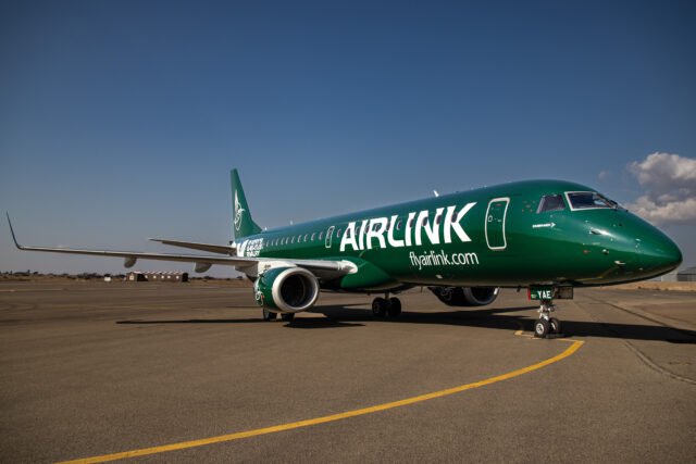 AIRLINK SPORTING A GORGEOUS GREEN GETUP