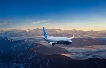 U.S. FAA certifies new Boeing 737-7 airplane U.S. FAA certifies new Boeing 737-7 airplane