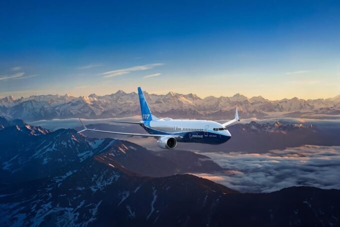 U.S. FAA certifies new Boeing 737-7 airplane U.S. FAA certifies new Boeing 737-7 airplane