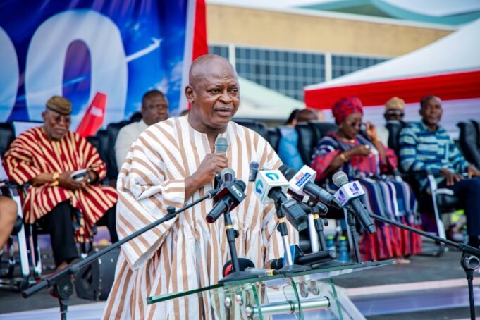 Ghana Gov’t Urges Domestic Airlines to Cut Airfares